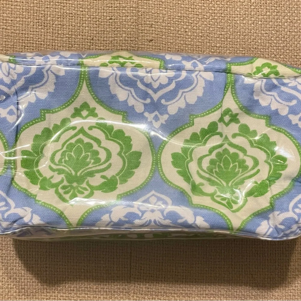 Buckhead Betties - zippered goodie bag